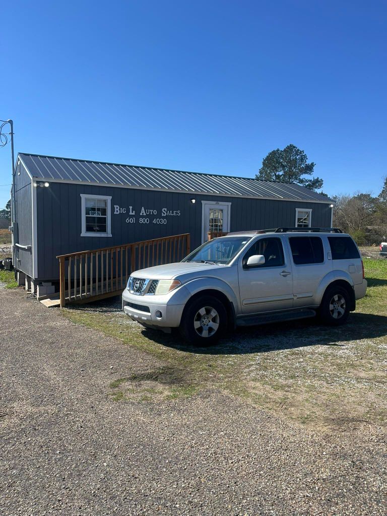 2006 Nissan Pathfinder LE