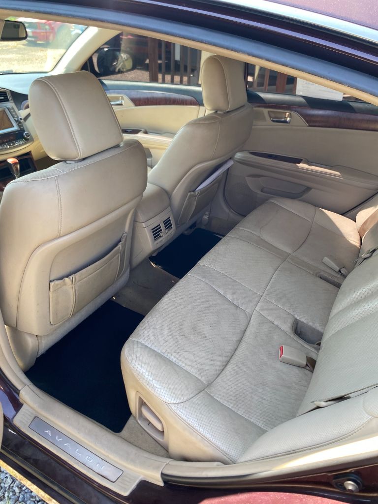 2012 Toyota Avalon Limited - Photo 8
